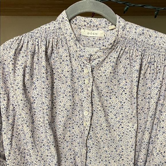 Doen O'Keefe Top in Cream California Wildflower - Good Pre-Loved Condition - Picture 2 of 7